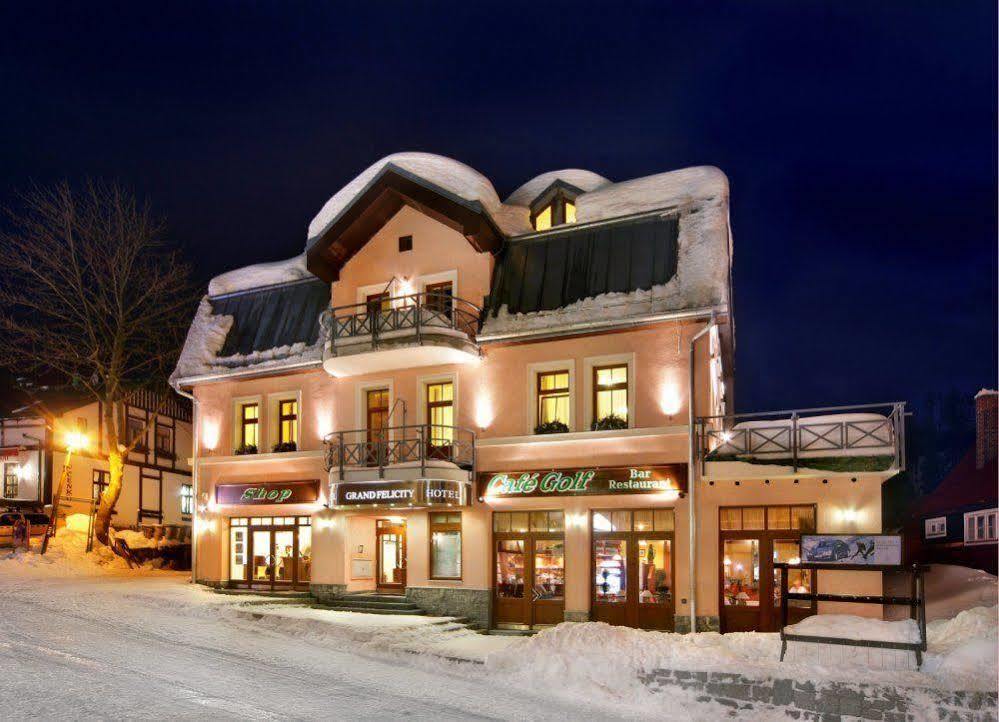 Wellness Hotel Grand Špindlerŭv Mlýn Exterior foto